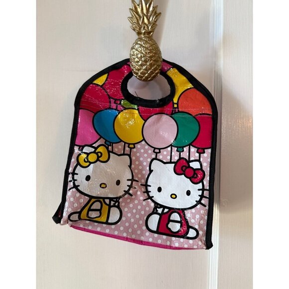Hello Kitty by Zak! Sanrio insulated lunch bag - Picture 4 of 12
